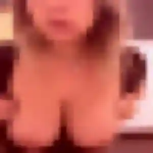 Charmante Delphine, 36 ans à Alex - découvrir son profil