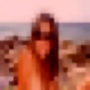 Violette (28 ans) à Ance Féas attend une rencontre ce soir