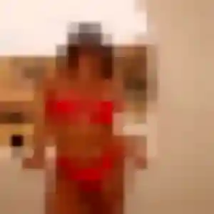 Louna, 42 ans, cherche un plan cul à Angerville-l'Orcher