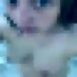 Photo de Helena à Argentré-du-Plessis (35 ans) - plan cul anonyme