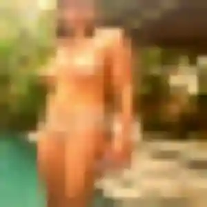 Sexy Zephyrine, 30 ans à Arthon - découvrir son profil
