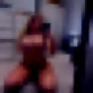 Coralie, 39 ans, dispo pour plan cul à Authie