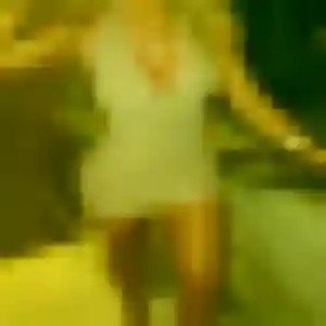Rejoins Sixtine, 34 ans à Auvers en privé