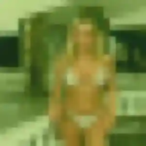 Rejoins Estelle, 23 ans à Baisieux en privé