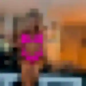 Découvre Francine, 29 ans à Bajamont en privé