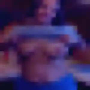 Ariane, 34 ans, en ligne à Banvou pour une rencontre coquine