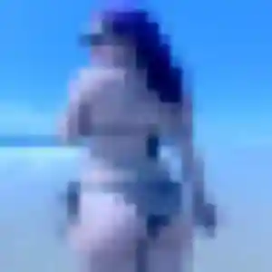 Nadine, femme de 32 ans propose plan cul à Baye