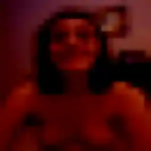 Laurence, fille de 38 ans veut plan cul à Beaujeu-Saint-Vallier-Pierrejux-et-Quitteur