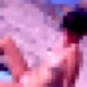 Contacte Elena, 23 ans à Beaumont-sur-Sarthe en privé