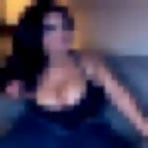 Nolwenn, 25 ans, en ligne à Belforêt-en-Perche pour une rencontre coquine