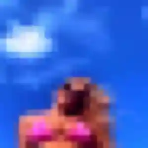 Dorothee, 41 ans, en ligne à Bellegarde-Marsal pour une rencontre coquine