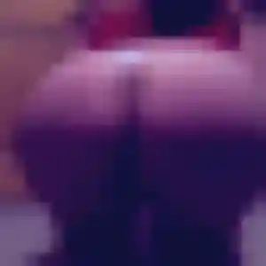 Découvre Louna, 36 ans à Bénouville en privé