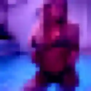 Photo privée de Isaure, 40 ans à Blainville-Crevon - rencontre coquine