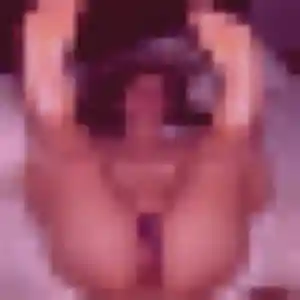 Yvonne, 39 ans, connectée à Blainville-sur-Mer pour une rencontre coquine