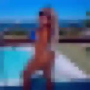 Melanie, 23 ans, dispo pour plan cul à Blaye-les-Mines