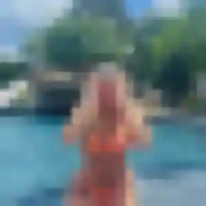 Rejoins Djamila, 28 ans à Bonnay en privé