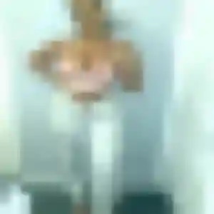 Photo de Renee à Bormes-les-Mimosas (36 ans) - plan cul gratuit