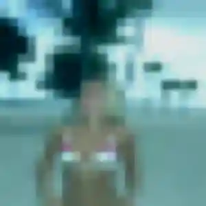 Ornella de Bosroumois, 28 ans - plan cul discret