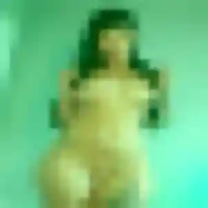 Raphaelle, 31 ans, en ligne à Bouafle pour une rencontre coquine