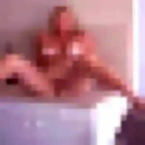 Karen de Bourbonne-les-Bains, 28 ans - plan cul sans lendemain