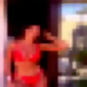Anna, 28 ans, dispo pour plan cul à Bourg-lès-Valence