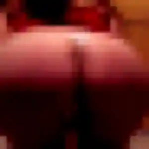Clara (35 ans) à Bours attend une rencontre aujourd'hui