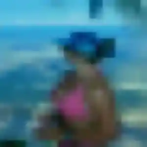 Ulrike, 42 ans, connectée à Bourseul pour une rencontre coquine