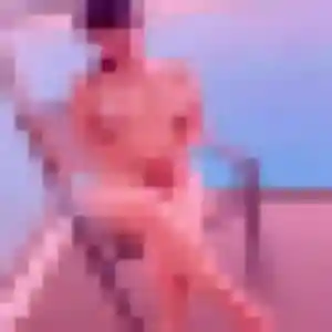 Rejoins Anna, 26 ans à Bouzigues gratuitement