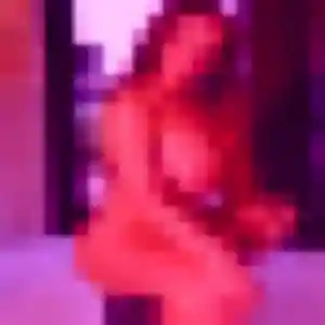 Samantha, 39 ans, en ligne à Boves pour une rencontre coquine