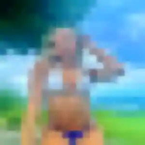 Nadine, 25 ans, connectée à Brazey-en-Plaine pour une rencontre coquine