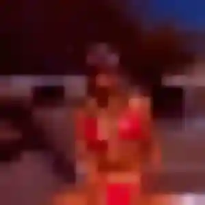 Contacte Karine, 37 ans à Briantes en t'inscrivant
