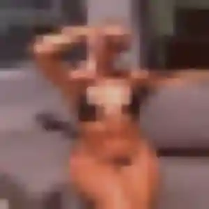Photo de Axelle à Cagnac-les-Mines (44 ans) - plan cul gratuit
