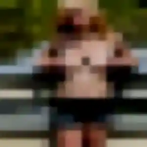 Veronique, 22 ans, en ligne à Carentoir pour une rencontre coquine