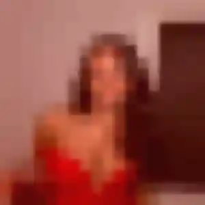 Laura, 23 ans, cherche un plan cul à Carpiquet