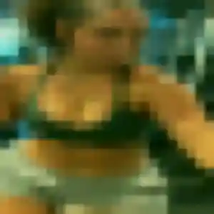 Debora (29 ans) à Carry-le-Rouet propose une rencontre ce soir