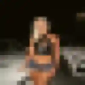 Monique, fille de 31 ans propose plan cul à Castagniers