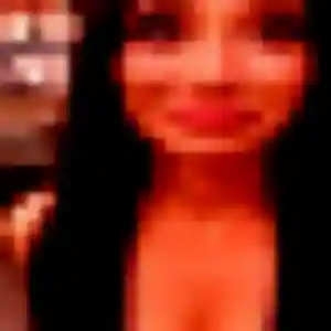 Joana, 24 ans, en ligne à Ceyssat pour un plan cul
