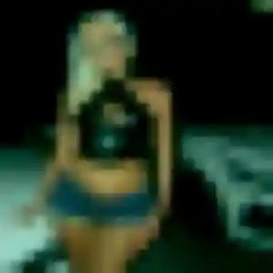 Olga de Chalezeule, 26 ans - plan cul discret
