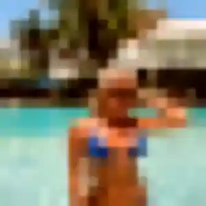 Charmante Helena, 32 ans à Chamboulive - la contacter