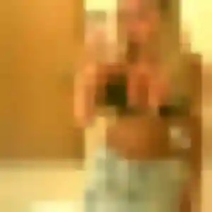 Photo de Axelle à Champlay (30 ans) - plan cul anonyme