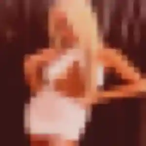 plan cul à Champsecret : photo de Janine, 23 ans - accès libre