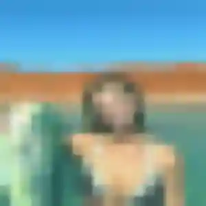 Photo de Lola à Châteauneuf (34 ans) - plan cul discret