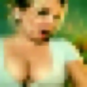Anouk, fille de 25 ans cherche plan cul à Colembert