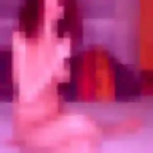 Ibtissam, femme de 33 ans propose plan cul à Corcelles-en-Beaujolais