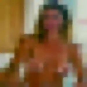 Irene, 22 ans, dispo pour plan cul à Coudrecieux