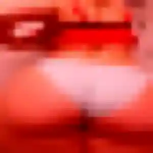 Brune, 26 ans, connectée à Coulans-sur-Gée pour une rencontre coquine