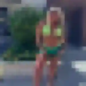 Charmante Emeraude, 39 ans à Coutouvre - la contacter