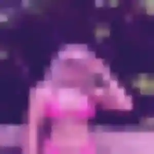 Valentina, 30 ans, connectée à Crandelles pour un plan cul
