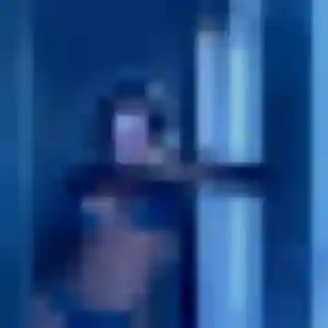 plan cul à Creissan : photo de Angelique, 22 ans - accès libre