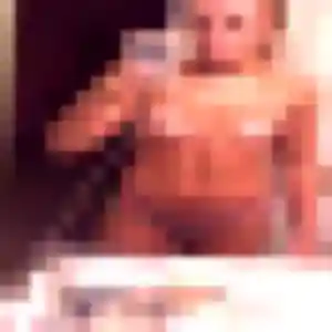 Rejoins Melanie, 40 ans à Crosmières en privé